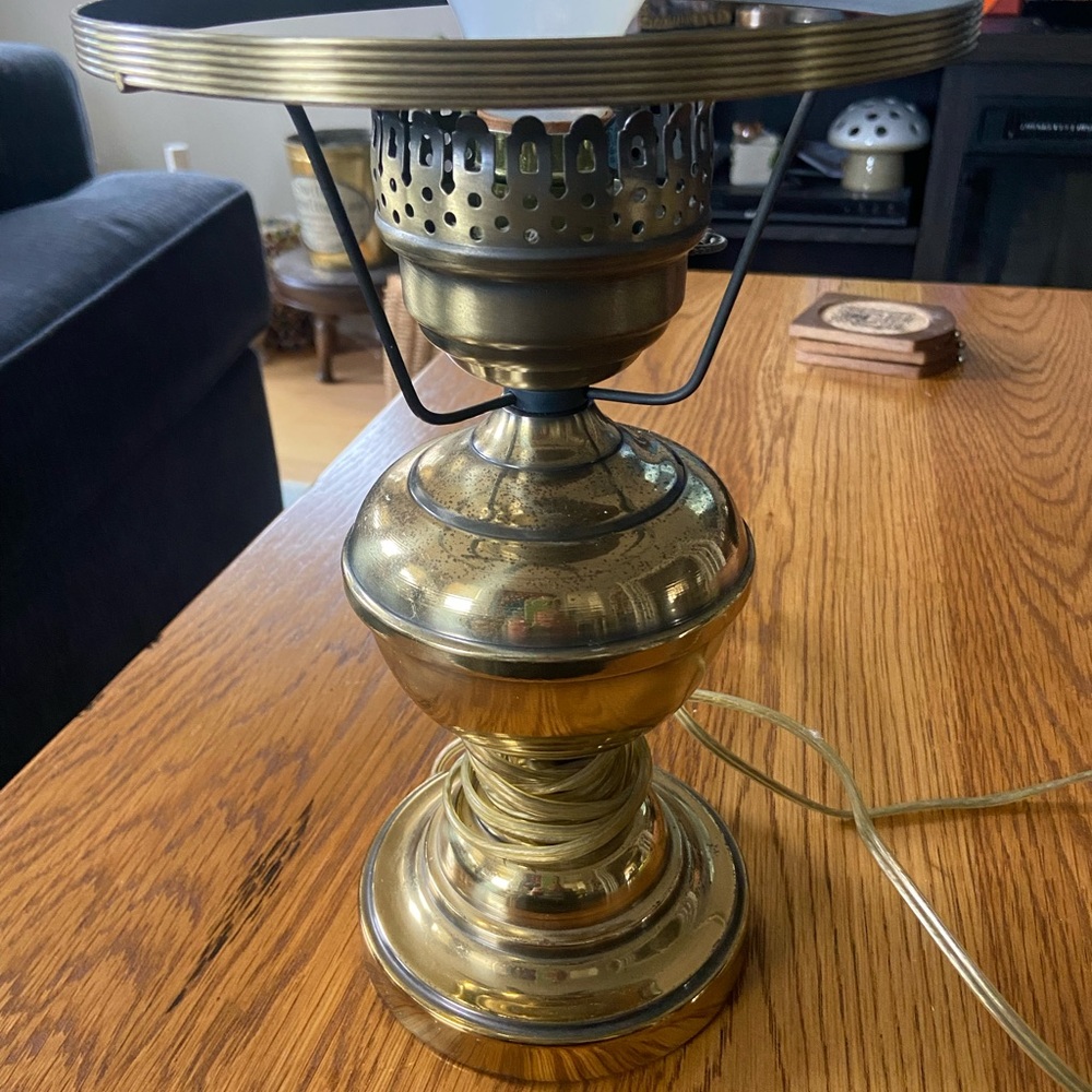 Vintage MCM Brass Table Lamp- Globe not included